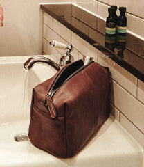 Quadra NuHide Wash Bag