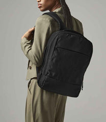 Quadra QTech Charge Convertible Backpack